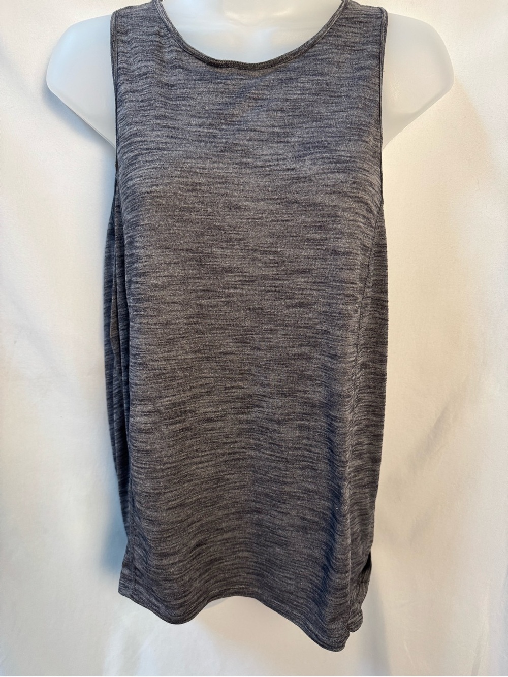 Lululemon Low Key Tank Top‎ Grey Open Back Twist Drape Knit Athletic Size L